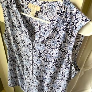 Women’s Top- Sleevless